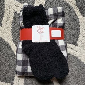Brand New Never Used Cozy White & Black Pants And Black Cozy Socks Size Medium
